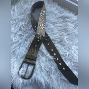 Linea Pelle Leather Handmade Belt in Army Green